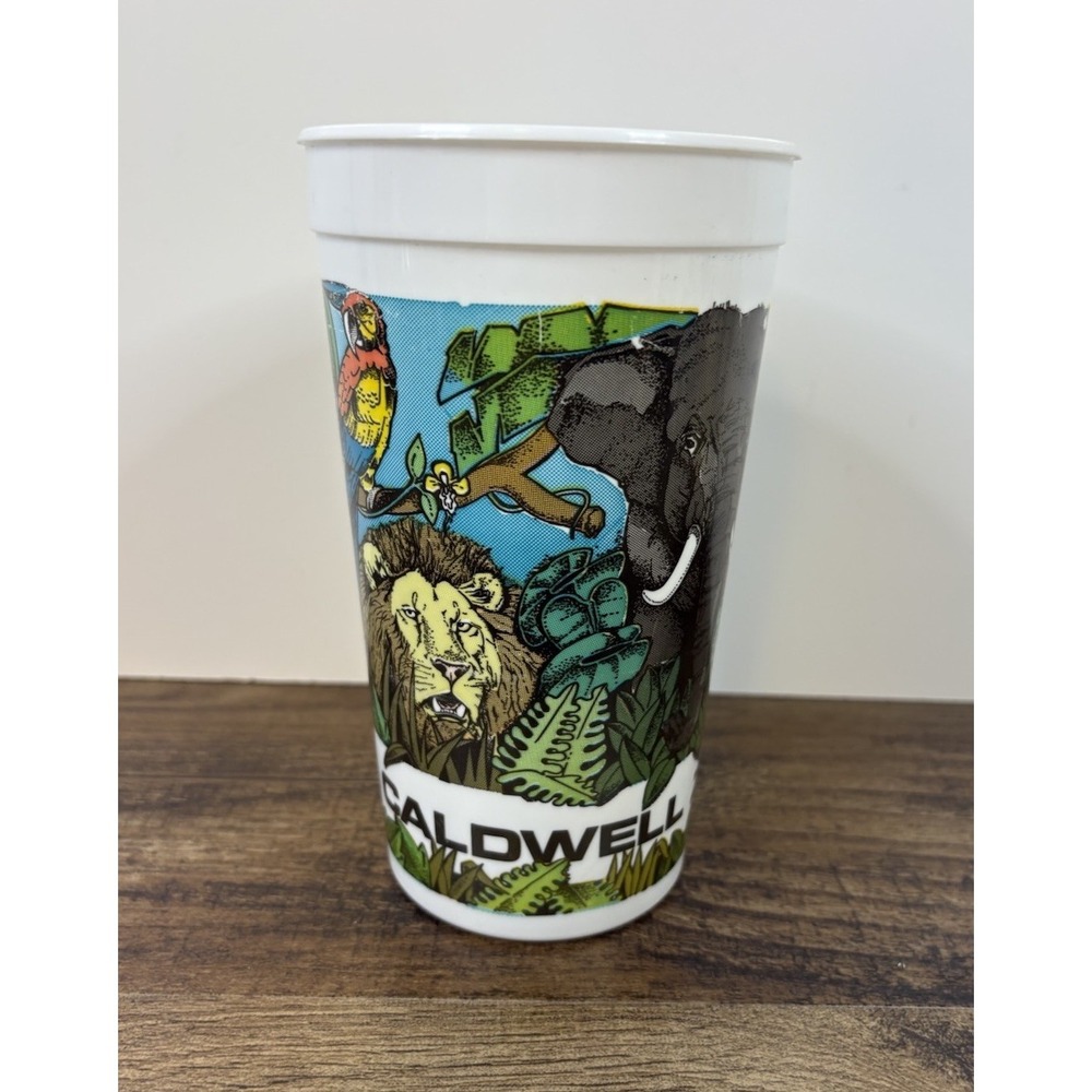 Vintage Caldwell Zoo Tyler Texas 32 Oz Zoo Plastic Drinking Cup Jungle Animals